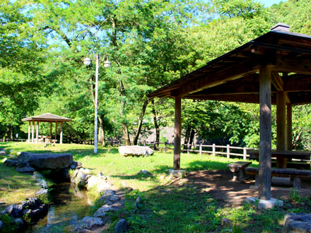 ヤマメの里親水公園